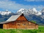 Grand Tetons and the T.A. Mouton Barn, Wyoming.