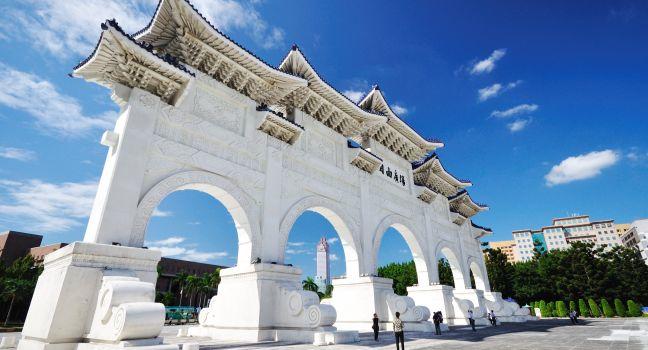 Entrance of Chiang Kai-shek Memorial Hall, Liberty Square, Taipei, Taiwan, Asia.